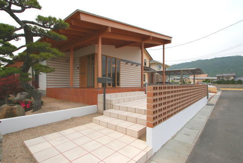 国府市場の家　外壁を塗り替えました