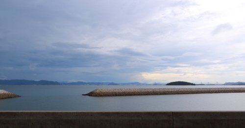 表情が変わっていくようすがきれいな夕暮れ