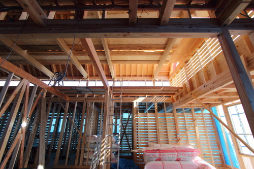倉敷市玉島にて建築がスタートした小野内科医院新築工事、三角屋根とトップライト