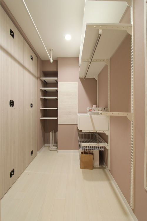 岡山市内の新築マンションのリノベーション工事、完成した収納スペース