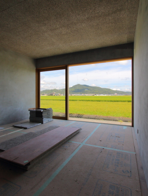 岡山市東区に完成した田園風景を眺める平屋の家、LDKから見える雄大な景色LDKから見える雄大な景色